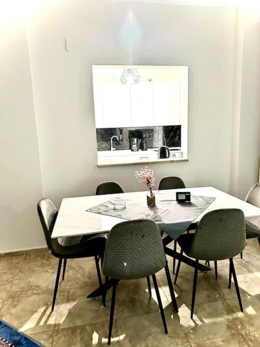 The “Roman Market” Lux Apartment Thessaloníki Ngoại thất bức ảnh
