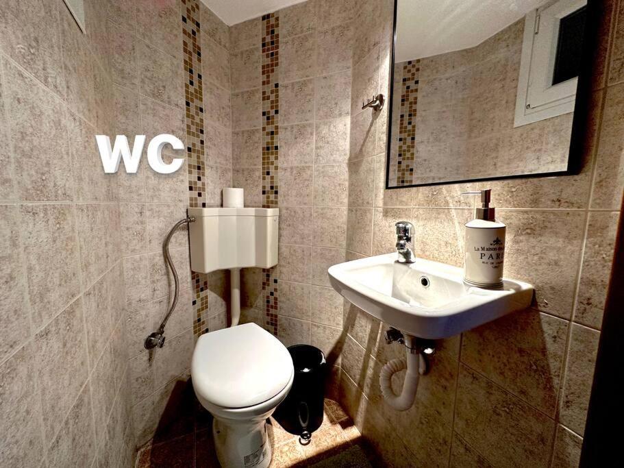The “Roman Market” Lux Apartment Thessaloníki Ngoại thất bức ảnh